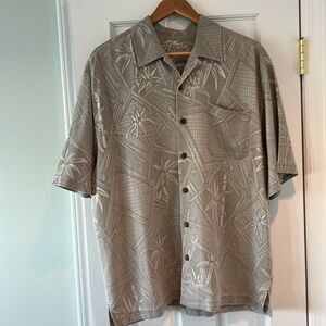 Jamaica Jaxx Men's short sleeve print shirt large